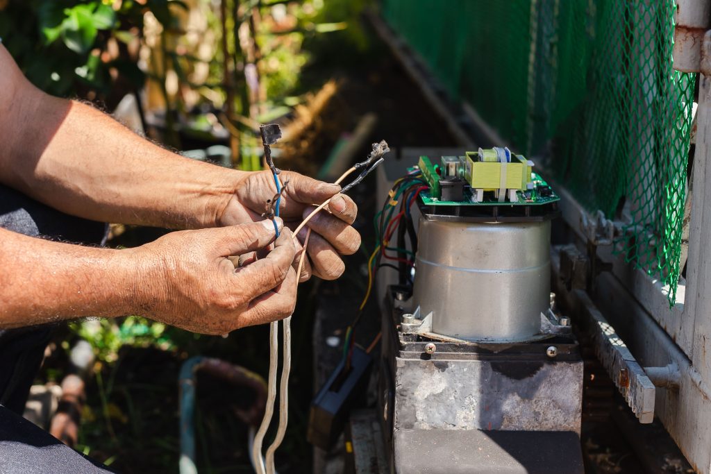gate motor installation